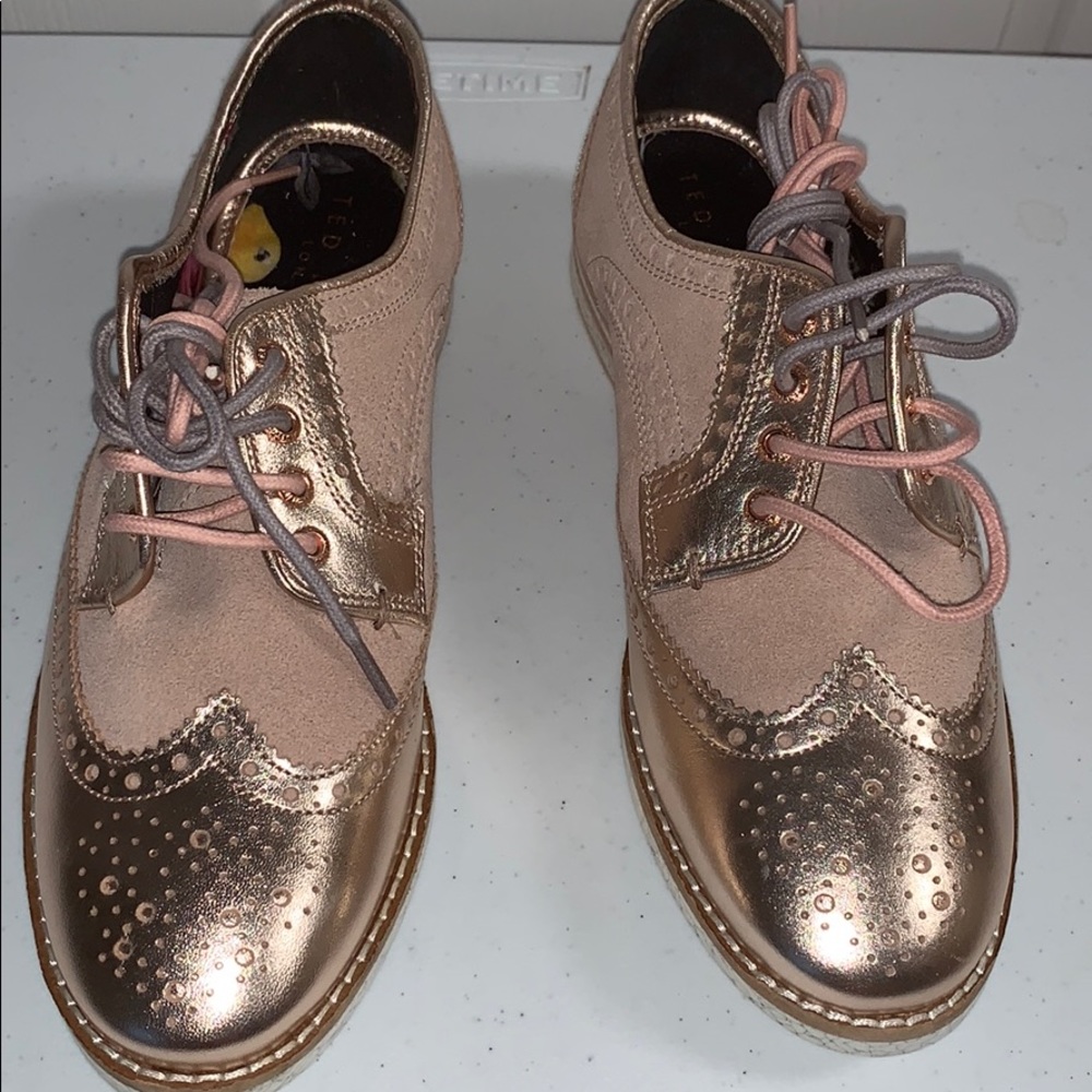 Ted Baker London shoes/ size 36/NWT